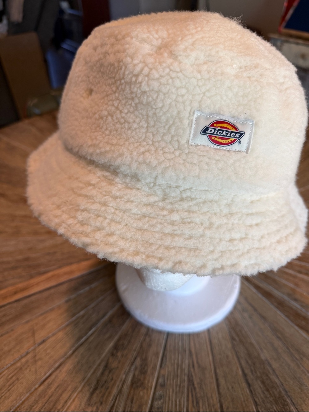 Dickies Red Chute sherpa fleece bucket hat in a warm cream/ecru color. Soft fuzz